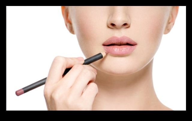 Lip Liner Love: Cheia pentru buze perfect definite